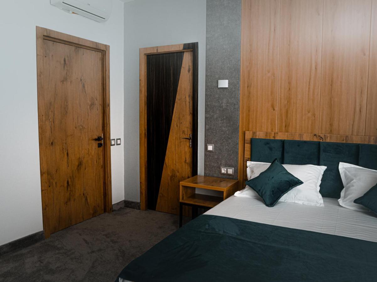Demure Hotel Taškent Exteriér fotografie